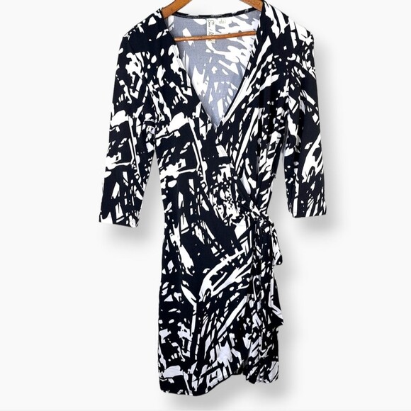 Emma & Michele Black White Art Deco Paint Splatter Rorshach Wrap Dress Sz S - Picture 1 of 14